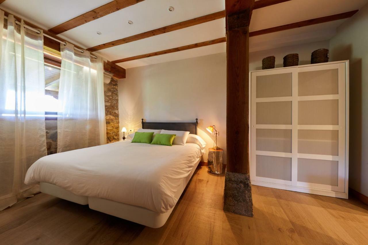 Urain Suites - Apartments At Flysch-Coast Zumaia Bagian luar foto
