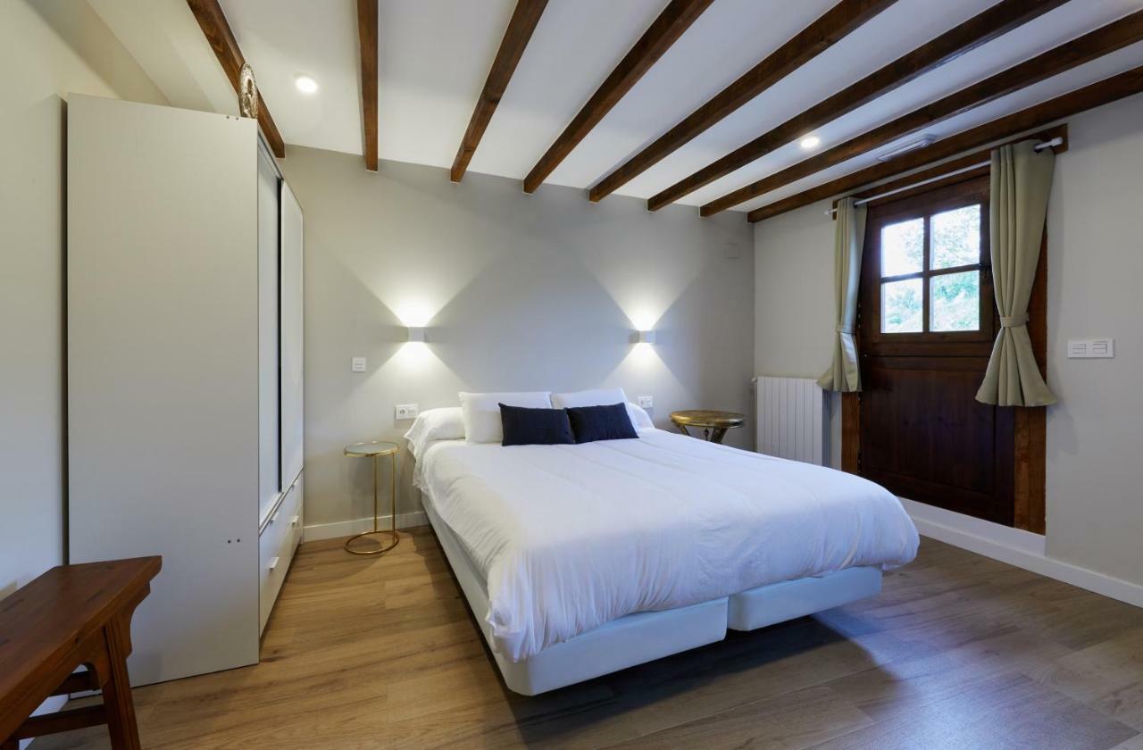 Urain Suites - Apartments At Flysch-Coast Zumaia Bagian luar foto