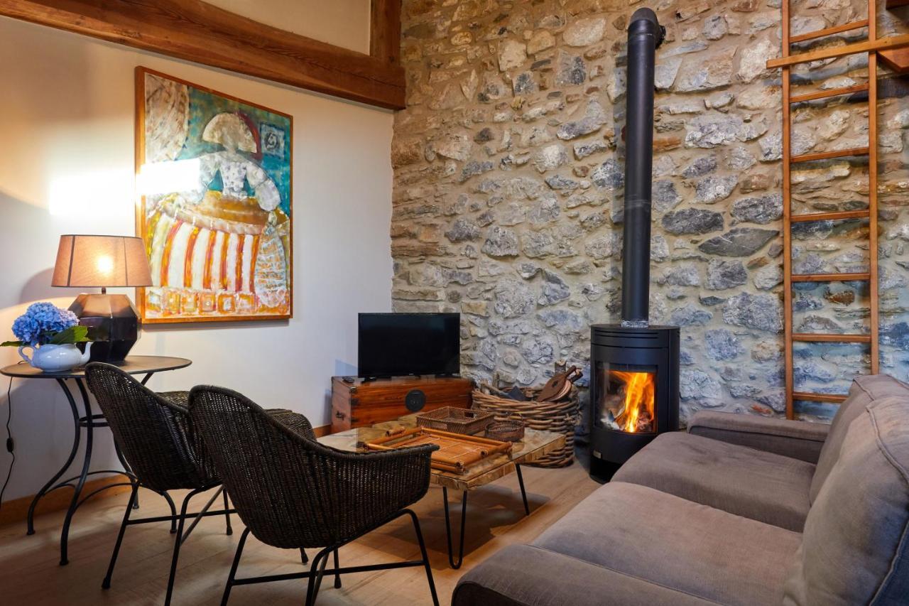 Urain Suites - Apartments At Flysch-Coast Zumaia Bagian luar foto